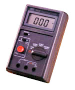 數(shù)字式絕緣測試器TES-1600